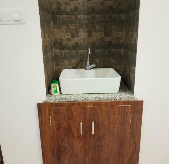 Пансион Shivalaya Residency