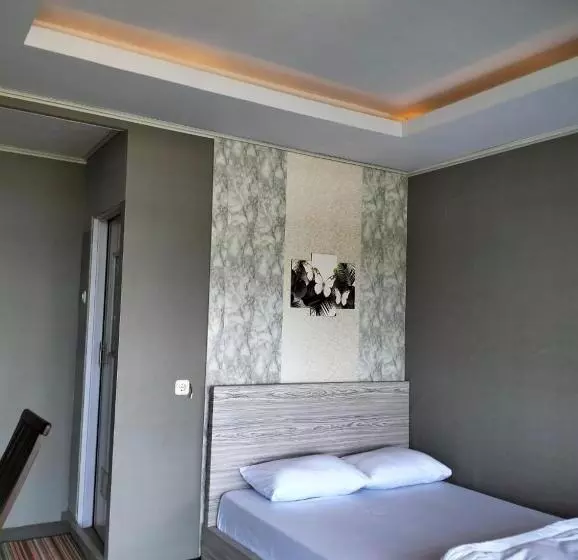 Pensió Villa Paiton Bromo