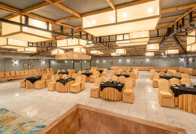 Anantum Gateway Resorts