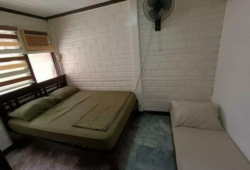 Aamiaismajoitus (B&B) Acacia House