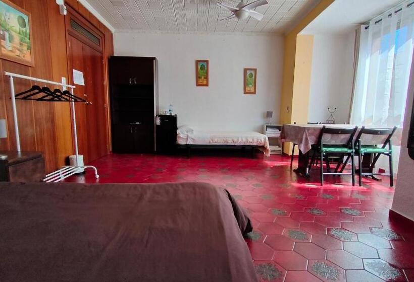 مبيت وإفطار Pensión Benavente Ap 7 3min Coche Playa 5 Min Self Check In 24h