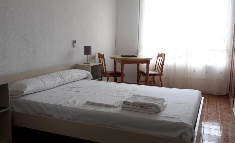 مبيت وإفطار Pensión Benavente Ap 7 3min Coche Playa 5 Min Self Check In 24h