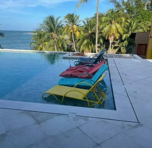 Hotelli De Olho No Mar A única Pousada De Frente Para O Mar Em Paracuru