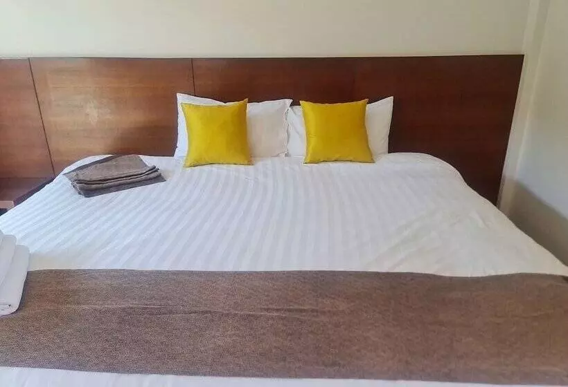 Hotelli Diana Pool Access Phuket