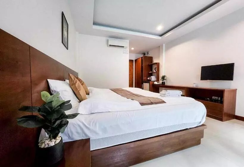 Hotelli Diana Pool Access Phuket