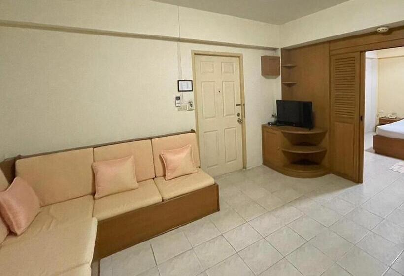 هتل โรงแรมมูนแอนด์ซัน Moon And Sun