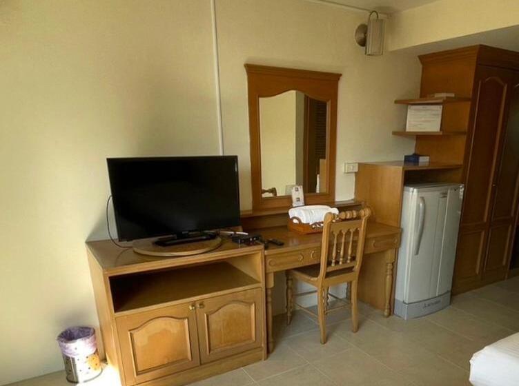 هتل โรงแรมมูนแอนด์ซัน Moon And Sun