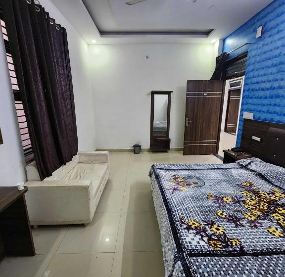 فندق Pop 80681b   City Palace