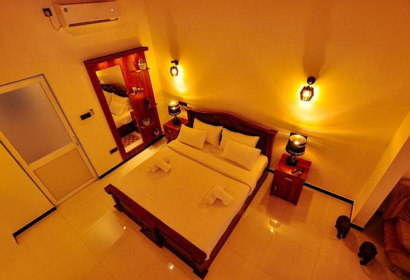 Sachinro Hotel Mirissa