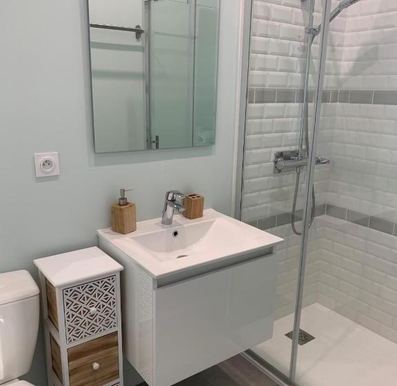 بنسيون Aux Portes Des Iles