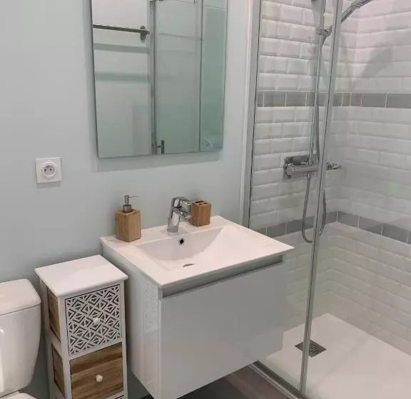 Majatalo Aux Portes Des Iles