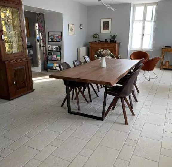 Majatalo Aux Portes Des Iles