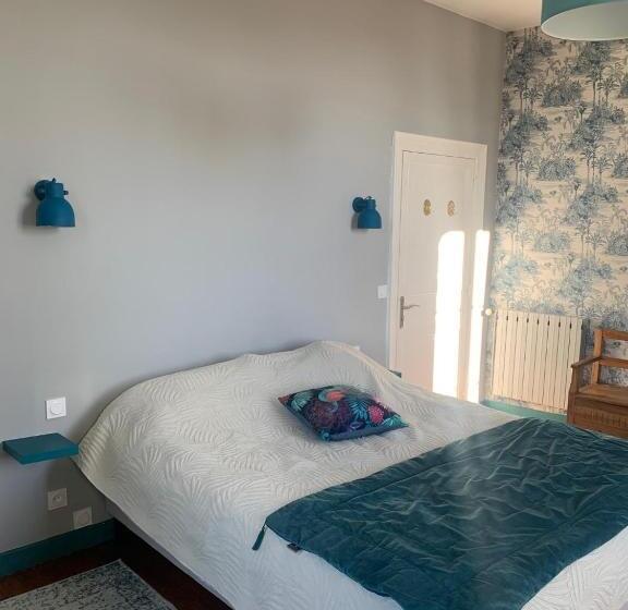 بنسيون Aux Portes Des Iles