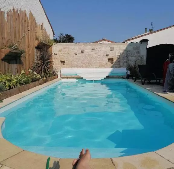 Majatalo Aux Portes Des Iles