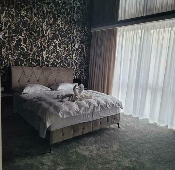 פנסיון Avantaj