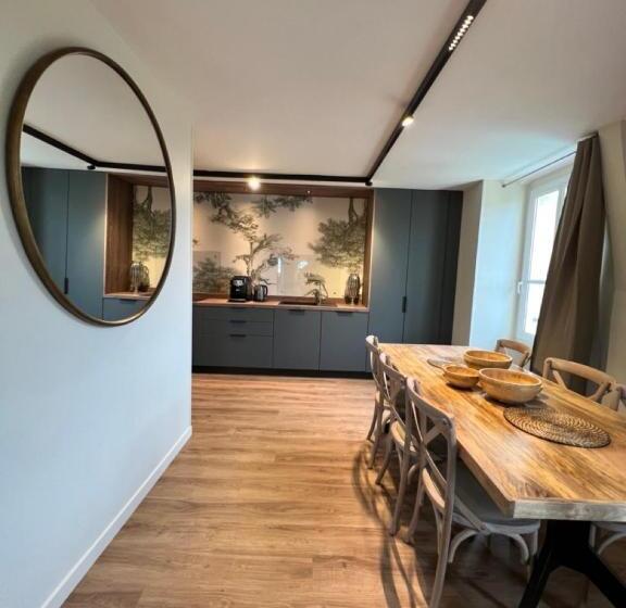 پانسیون Duplex Avenue Royale