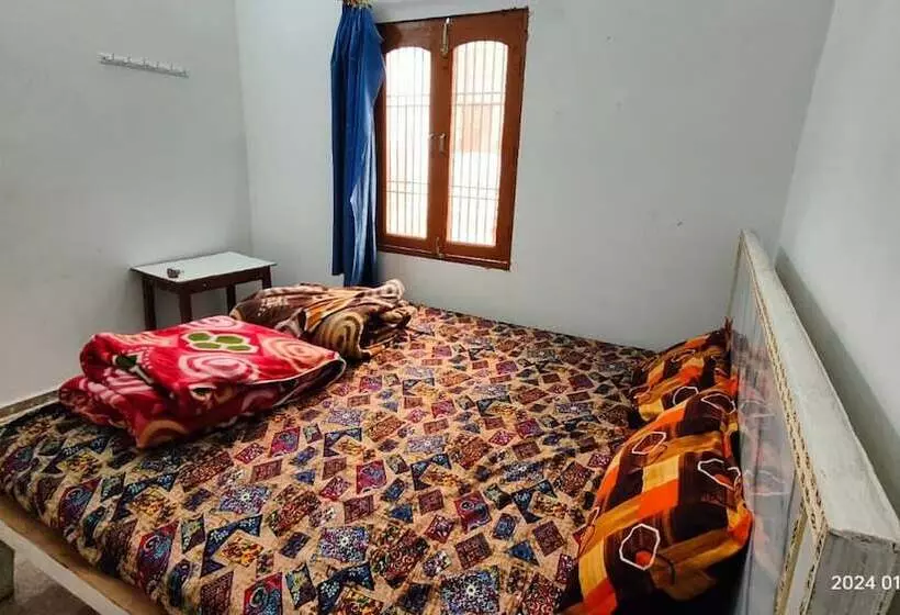 ペンション Gopal Sadan