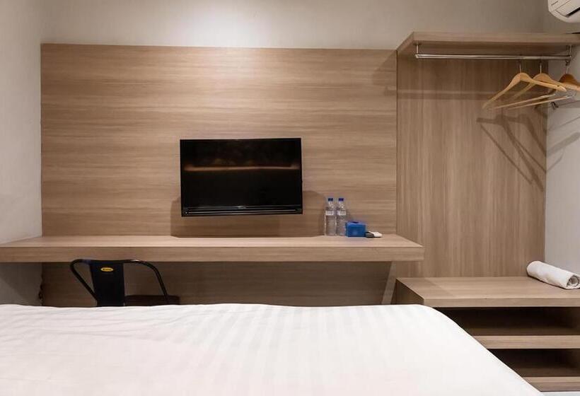 Pensión Mono Coliving Pakis, Surabaya