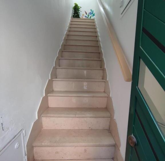 Room In Bloom Bed And Breakfast