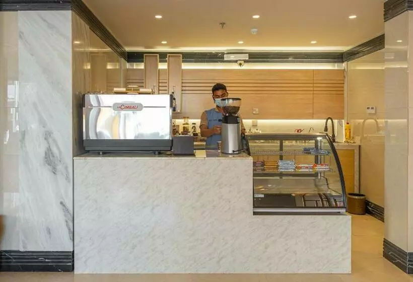 Hotelli Diamond Corners