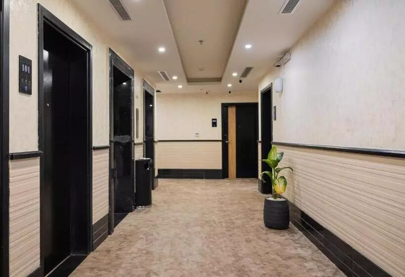 Hotelli Diamond Corners