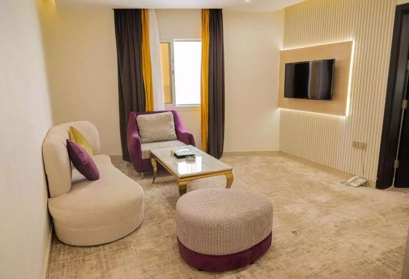 Hotelli Diamond Corners