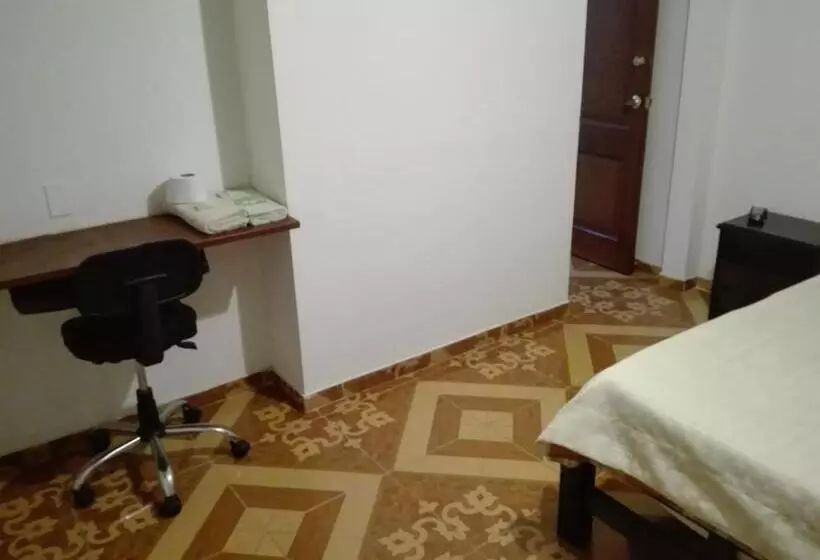 ユースホステル Posada Turística Estancia Real