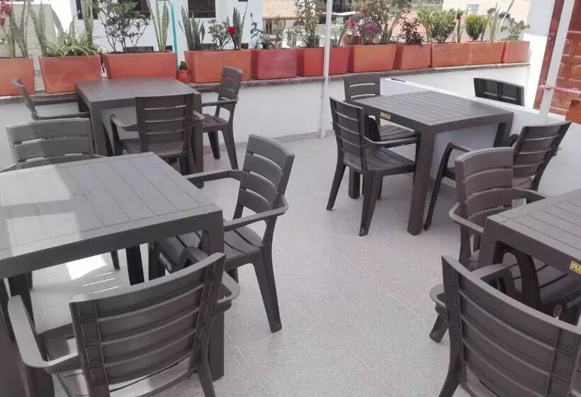 ユースホステル Posada Turística Estancia Real