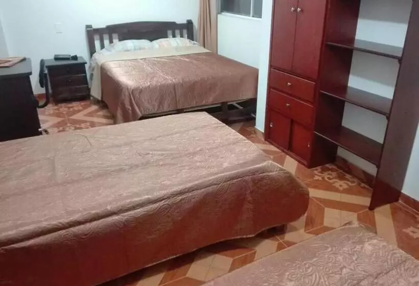 ユースホステル Posada Turística Estancia Real