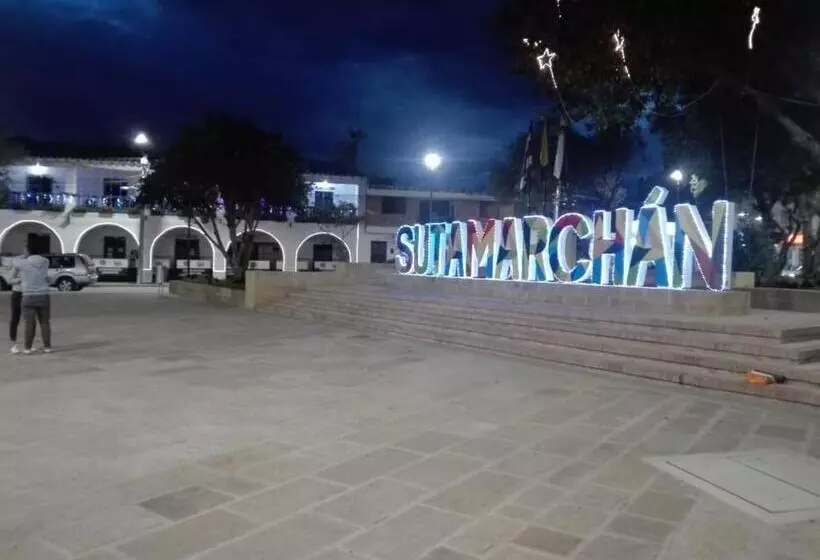 ユースホステル Posada Turística Estancia Real