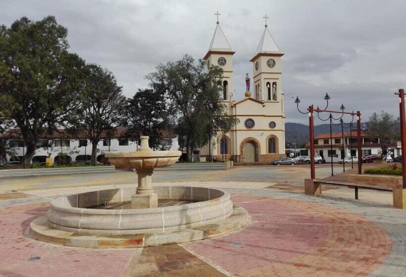 旅馆 Posada Turística Estancia Real