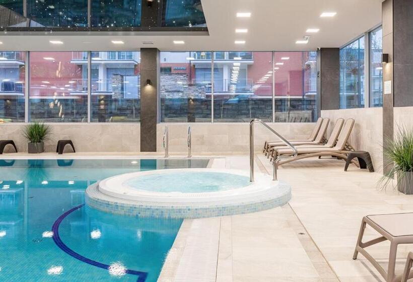 Apartament Holiday 8/25