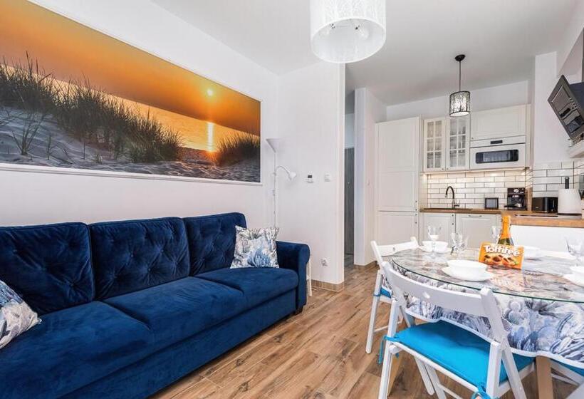 Apartament Holiday 8/25