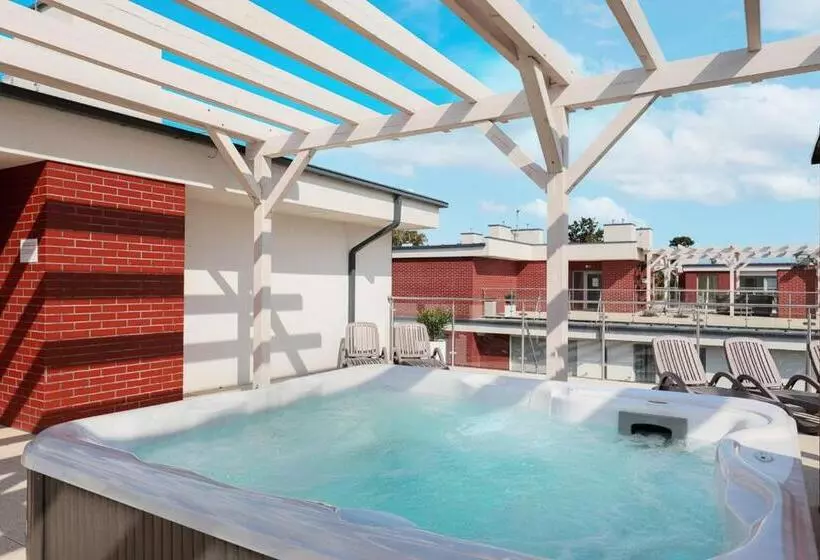 Apartament Holiday 8/25