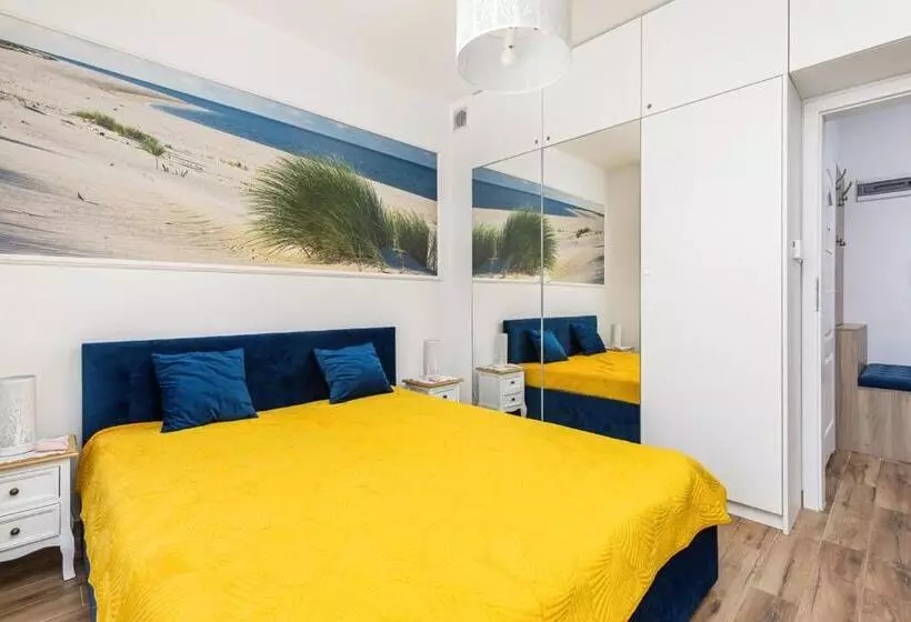 Apartament Holiday 8/25