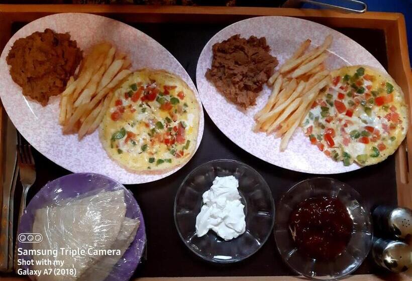 تختخواب و صبحانه A&s House