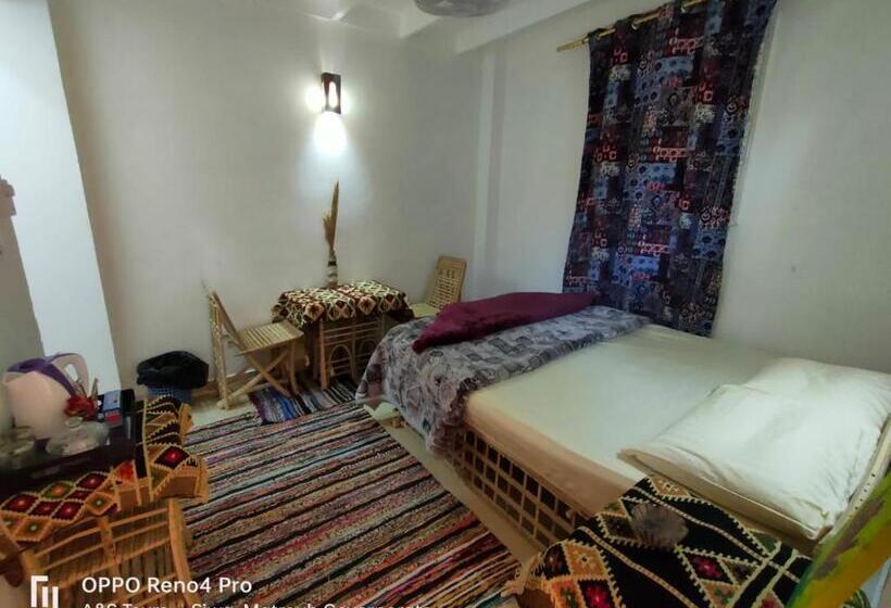 تختخواب و صبحانه A&s House