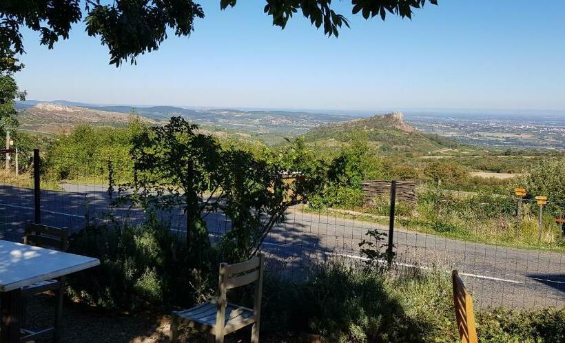 تختخواب و صبحانه La Grange Du Bois