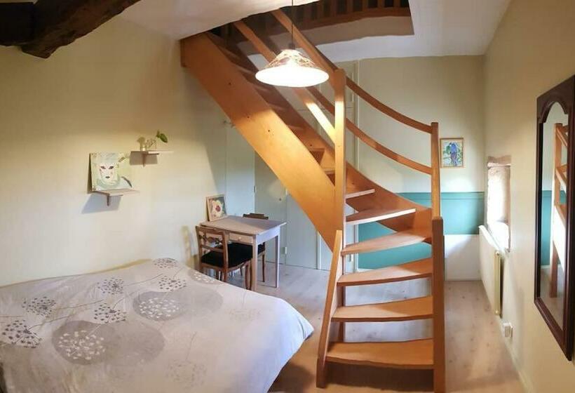 تختخواب و صبحانه La Grange Du Bois