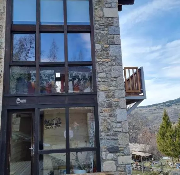 Aamiaismajoitus (B&B) Orri De Planès