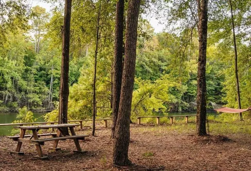 Aamiaismajoitus (B&B) The Bird & Butterfly Inn