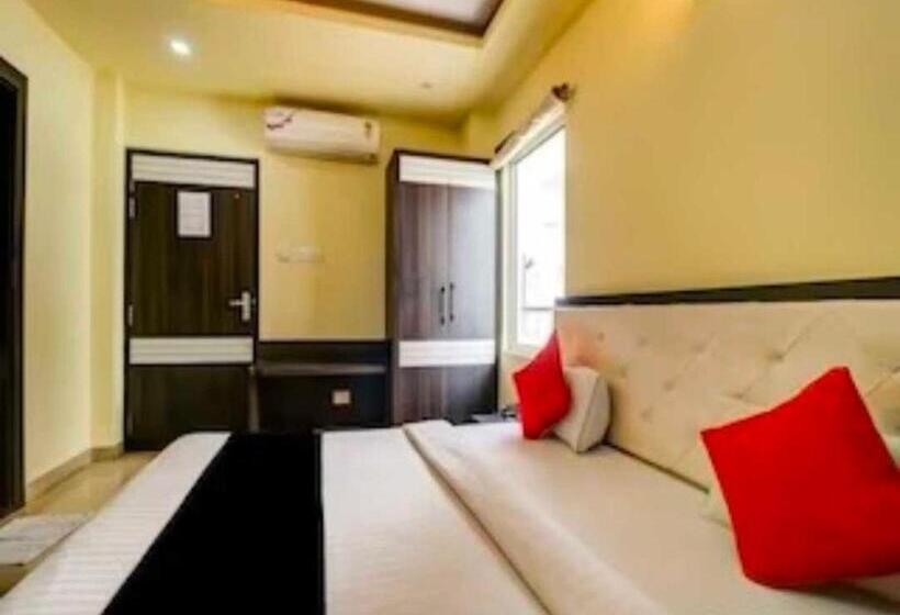 酒店 Collection O 806877 Baba S House Sigra