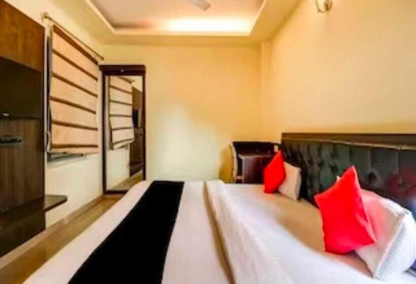 酒店 Collection O 806877 Baba S House Sigra