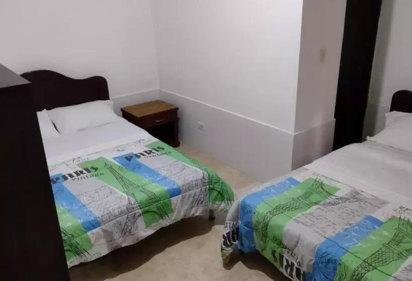 ホテル Del Parque Velez