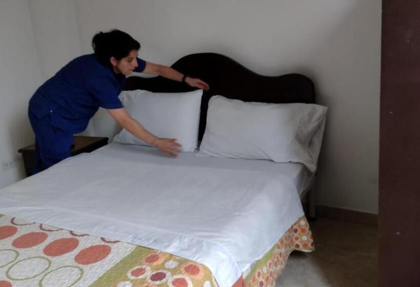 Hotel Del Parque Velez