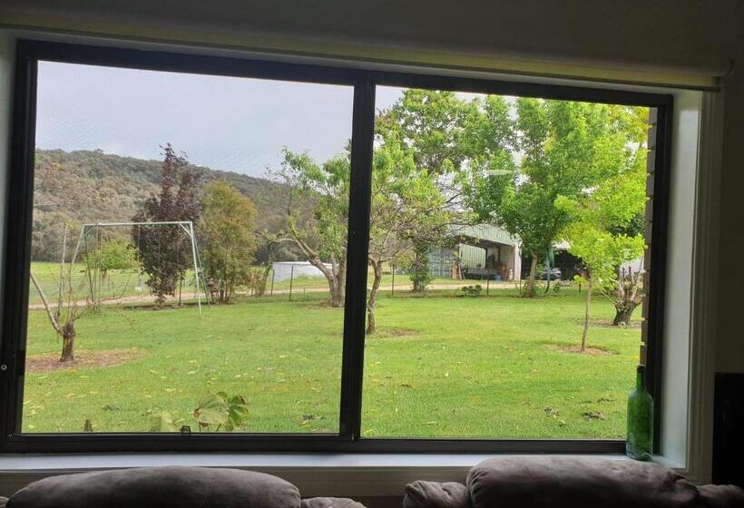 ホテル Emmasprings Retreat