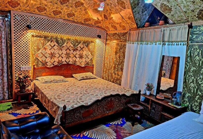 هتل Hb King Of Kings