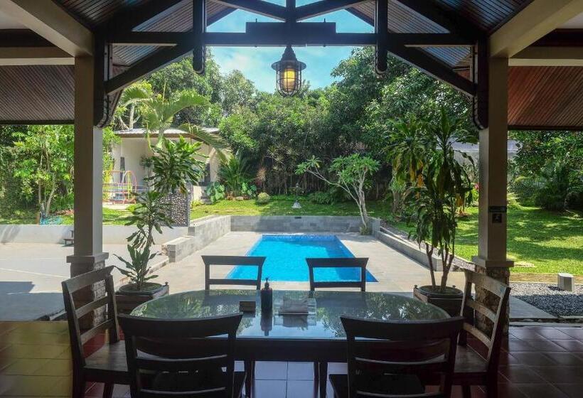 Hotel Sareh Villa By The Lavana