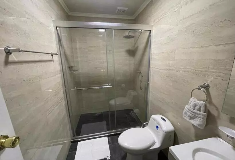 پانسیون Arupar Apartment