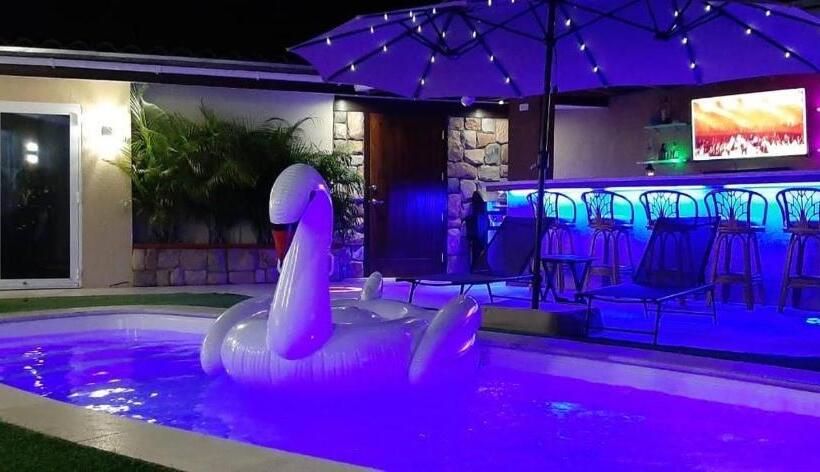 پانسیون Arupar Apartment